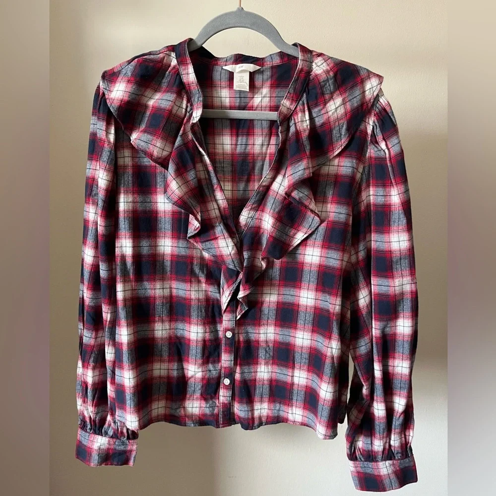 H&M Plaid Ruffle Front Blouse - Picture 2 of 8